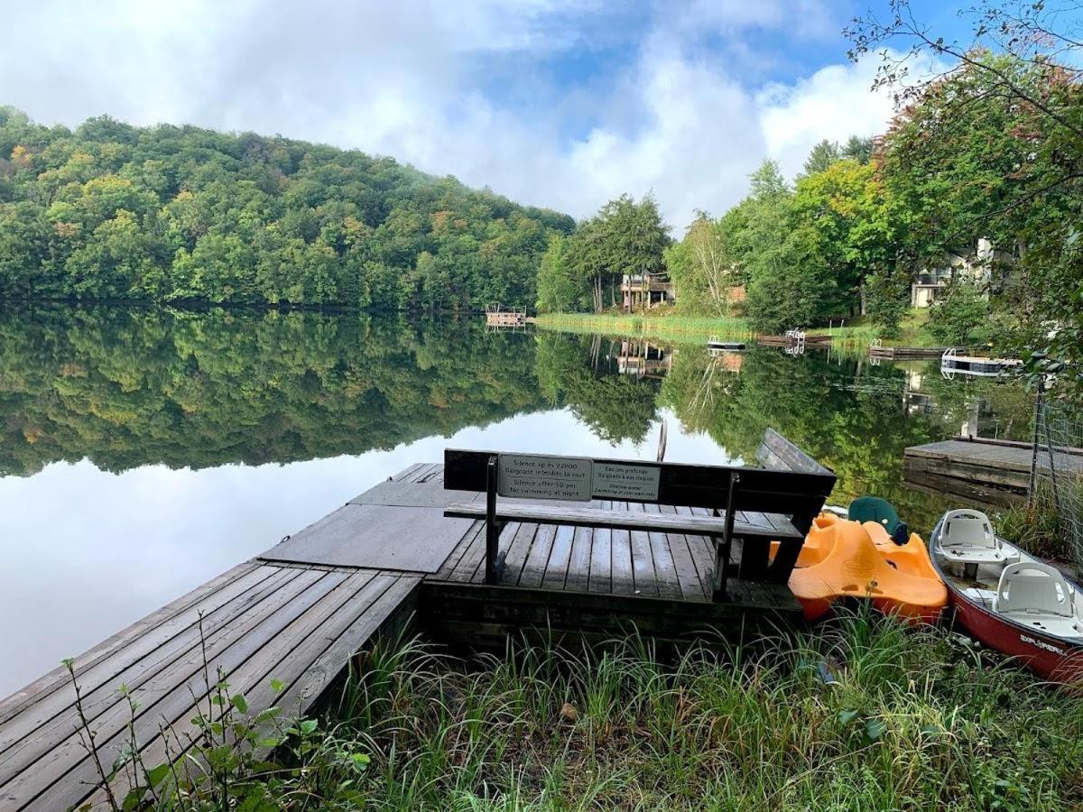Suites Du Lac Moore Mont-Tremblant Exterior foto